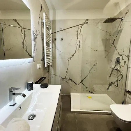 Acqua Azzurra Apartment *